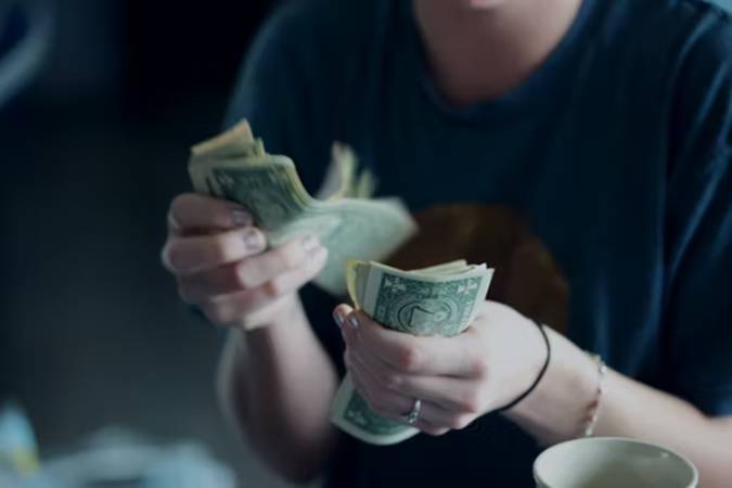 5 Easiest Ways To Start Making Money Online
